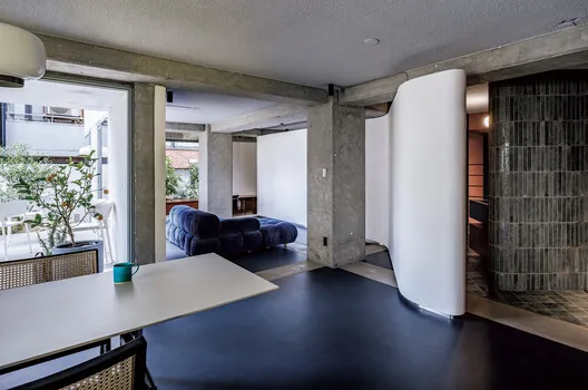 Elegant Rebirth of Modernism: Villa Serena 204 Renovation Redefines Architectural Value