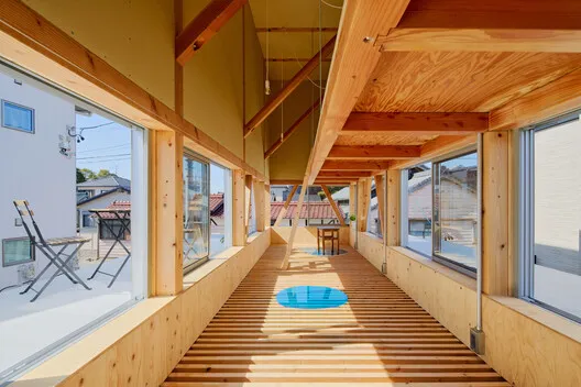 寧靜的侵蝕：快速變遷鄉村地景下的住宅建築再思