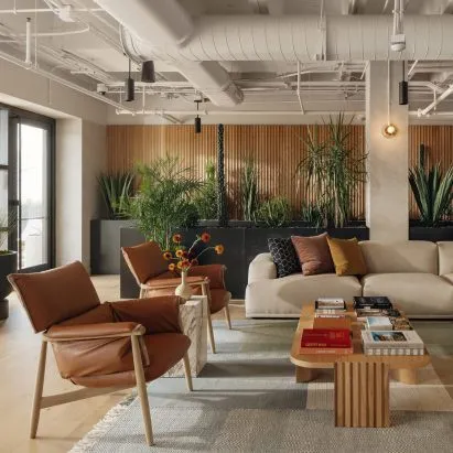 奧斯汀市中心經典重生：Lake Flato 事務所賦予八〇年代辦公大樓現代風華