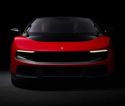 法拉利Luce：Jony Ive操刀，定義超跑電動化新篇章