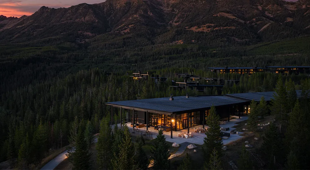 Skyline Serenity: Olson Kundig's One&Only Big Sky Retreat, Where Luxury Recedes into Nature