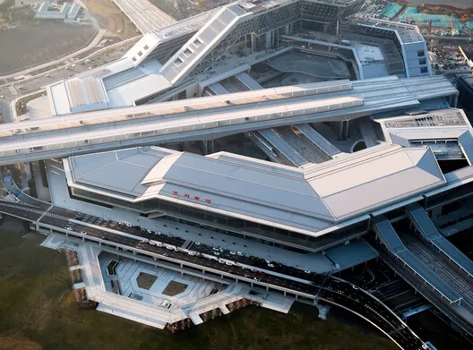 Suzhounan Railway Station: A Hexagonal Nexus Redefining Regional Connectivity and Urban Synergy