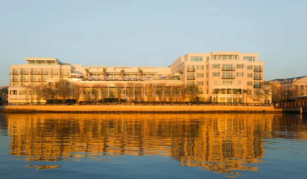 The Cooper：Champalimaud Design與Meyer Davis共譜查爾斯頓水岸新典範