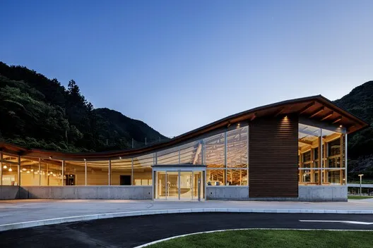 Botanical Soul: Sakawa's Roadside Station – A Symbiotic Design Honoring Japan's Father of Botany