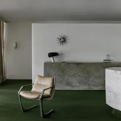 Brasília's Essence Unveiled: A Curated Journey Within Niemeyer's Architectural Icon