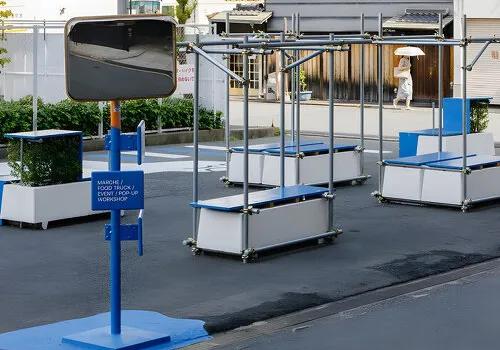Osaka's Pre-Construction Canvas: Scaffolding Transforms into Dynamic Urban Furniture
