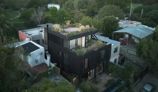 Poetic Dwelling in San Isidro: An Architectural Dialogue Between Site, Landscape, and Life