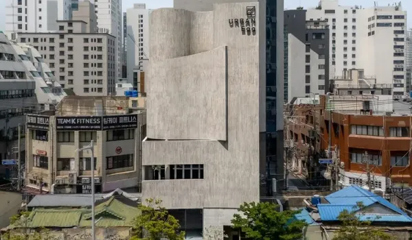 The Reimagined Narrative of Busan's Jeonpo-dong: Urban Egg Carves a Poetic Spatial Crevice Amidst History and Modernity
