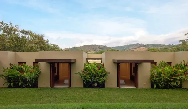 Casa Umbral: Redefining Entry as Experience in a Tropical Oasis