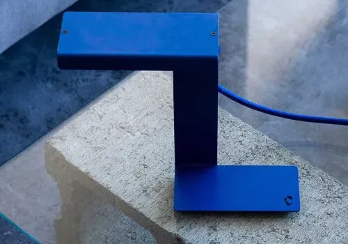 "Z" Folded Steel Lamp: Architectural Poetry and Functional Aesthetics Through Minimalist Lines